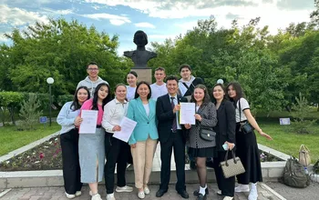 Бүгін “Ақпараттық жүйелер” мамандығының 2 курс студенттері тәжірибеден өткеннен кейін 3 жобаны ұсынды