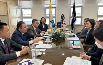 2022 жылғы 1 желтоқсанда Ualikhanov University өкілдері және Қазақстан Республикасының Корея Республикасындағы Елшісі Б.Дүйсенбаев мырза Сеулдегі Sookmyung Women's University-ке барды