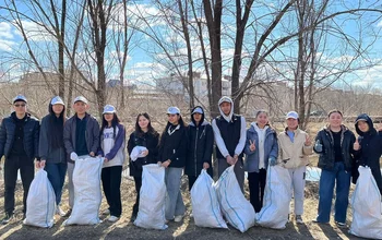 20 сәуір күні Көкшетау қаласының аумағын абаттандыру мақсатында «Таза бейсенбілік»  жалпықалалық экологиялық акциясына Ualikhanov University студенттері қатысты