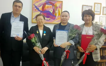 2024 жылғы 24 қазанда Республика күніне арналған салтанатты іс-шарада жоғары Медицина мектебі директорының орынбасары...