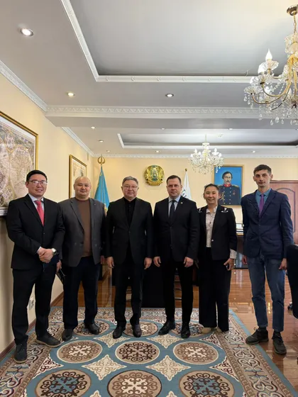 В Ualikhanov University сегодня в качестве почётного гостя и спикера на традиционную международную научно-практическую конференцию...