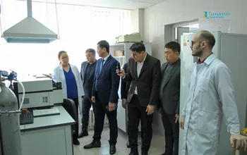 Бүгін Ualikhanov university-де Түркістан облысының жастар ресурстық орталығының мамандары ЖОО ректорымен және студенттерімен кездесті